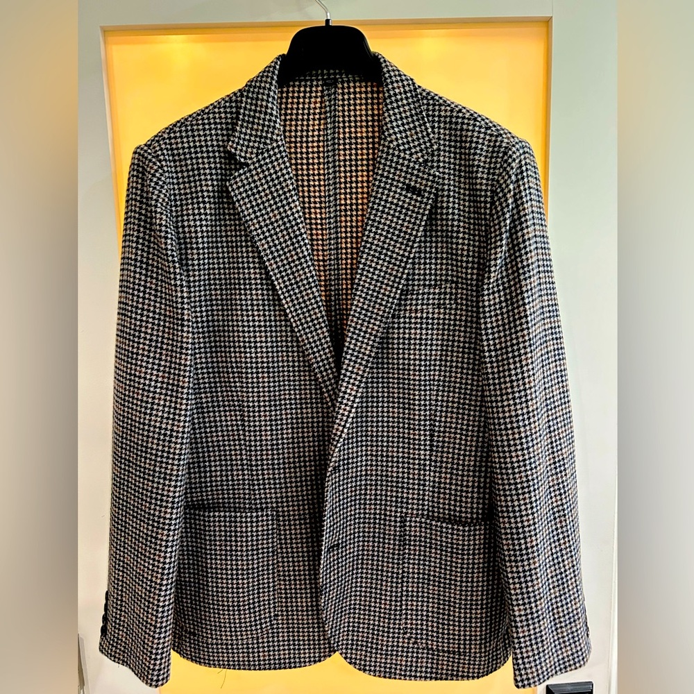 J Crew Houndstooth Thompson Blazer
Sportcoat